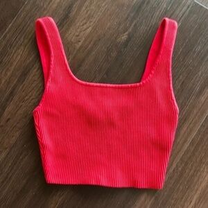 Aritizia Babaton red sculpt ribbed crop tank top, XS.
